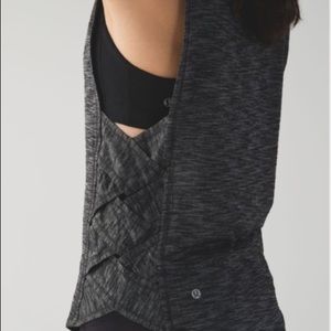 Lululemon Var City Muscle Tank Sz 10